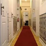 Guest house R & Freud