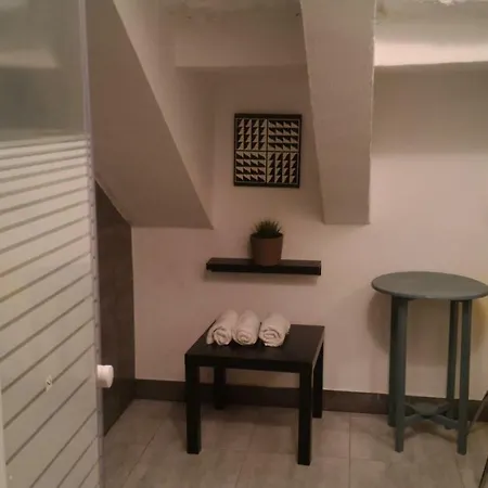 בית הארחה R & Freud 3*